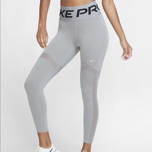 ISO Nike Pro Leggings